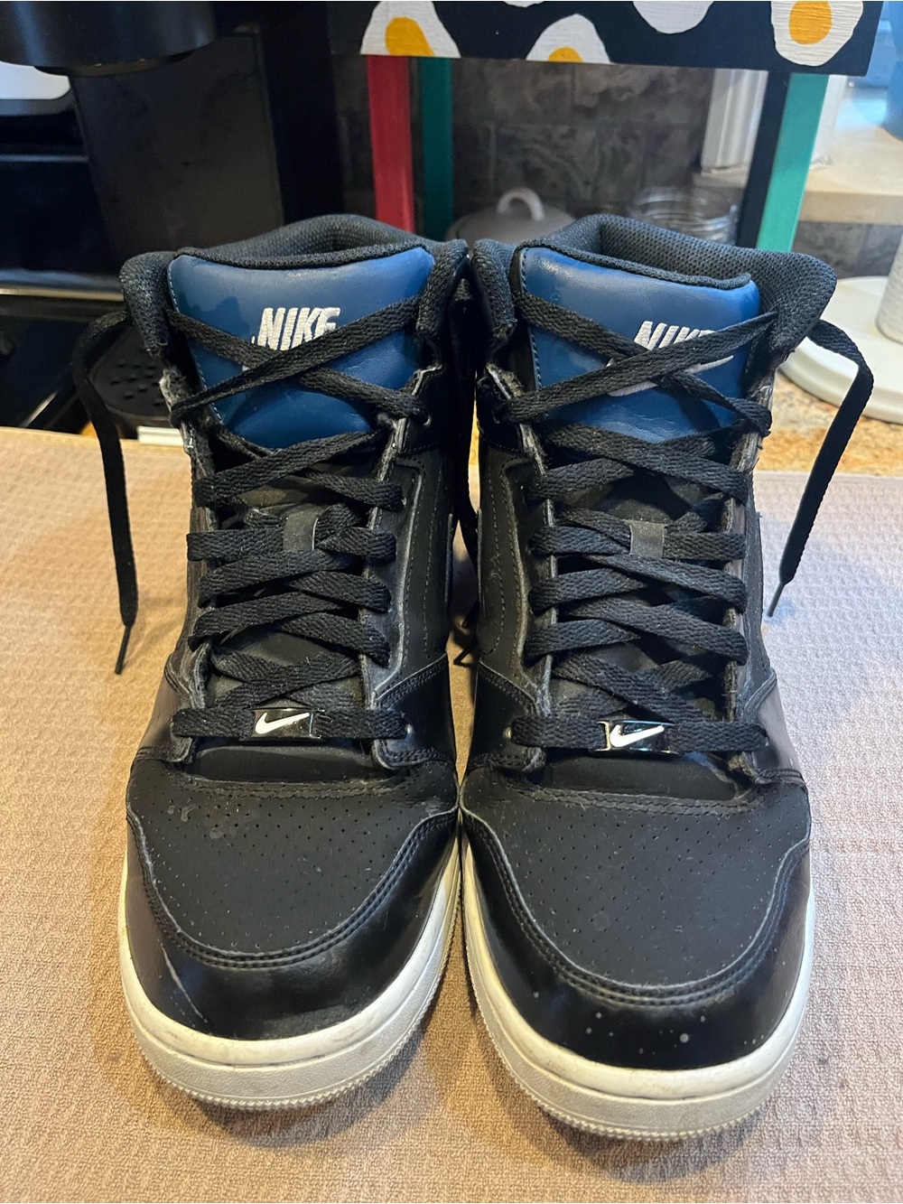 Men’s Nike Hi Top Dunks | Size 10.5
